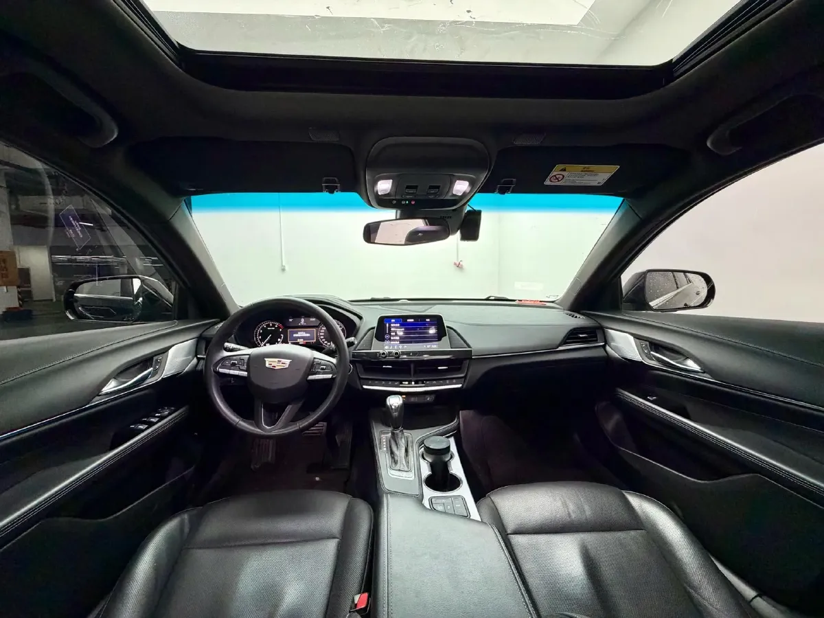 2022 Cadillac CT4 2.0T 237HP L4 8AT,autocango,china used car exporter,china ev exporter,chinese used car exporter,chinese used ev exporter