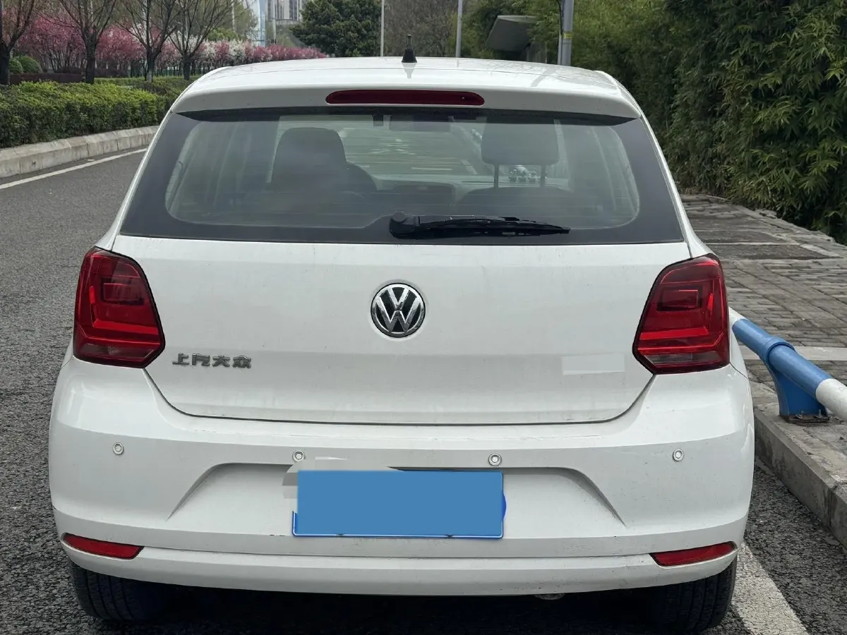 2016 Volkswagen Polo 1.4L 90HP L4 6AT,autocango,china used car exporter,china ev exporter,chinese used car exporter,chinese used ev exporter