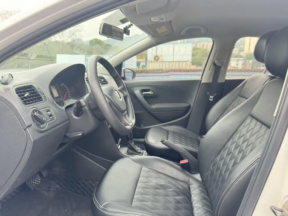 2016 Volkswagen Polo 1.4L 90HP L4 6AT,autocango,china used car exporter,china ev exporter,chinese used car exporter,chinese used ev exporter