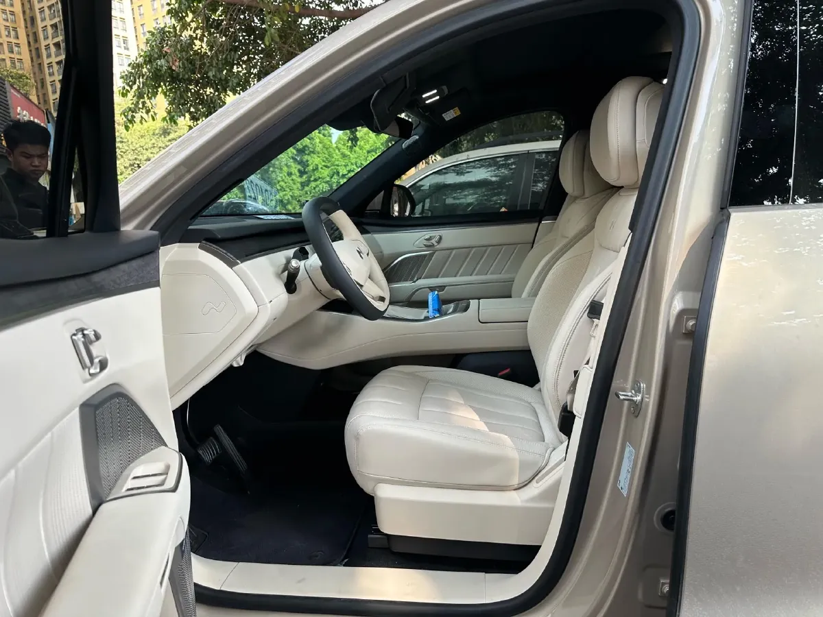 2025 ONVO L90 BEV,autocango,china used car exporter,china ev exporter,chinese used car exporter,chinese used ev exporter