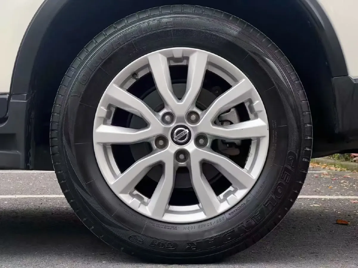 2020 Nissan X-Trail 2.0L 154HP L4 CVT,autocango,china used car exporter,china ev exporter,chinese used car exporter,chinese used ev exporter