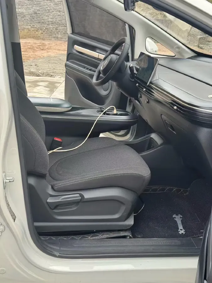 2023 BaoJun Cloud BEV 37.9KWH,autocango,china used car exporter,china ev exporter,chinese used car exporter,chinese used ev exporter