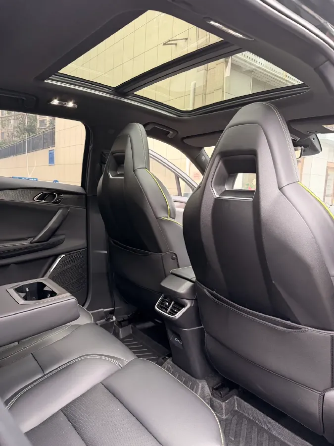 2023 LYNK&CO 06 1.5T 181HP L4 7DCT,autocango,china used car exporter,china ev exporter,chinese used car exporter,chinese used ev exporter