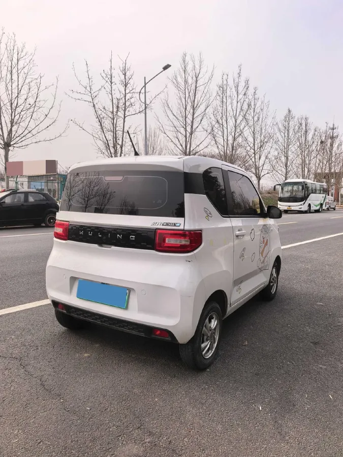 2020 WuLing HongGuang MINI EV BEV 9KWH,autocango,china used car exporter,china ev exporter,chinese used car exporter,chinese used ev exporter