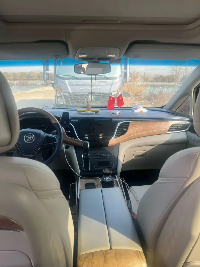 2018 Buick GL8 2.0T 260HP L4 6AT,autocango,china used car exporter,china ev exporter,chinese used car exporter,chinese used ev exporter