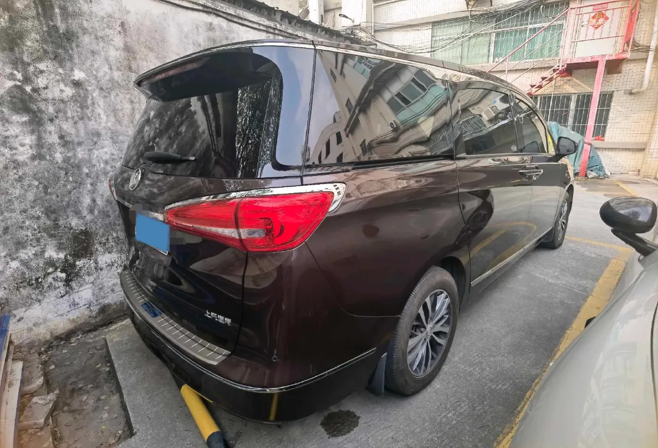 2018 Buick GL8 2.0T 260HP L4 6AT,autocango,china used car exporter,china ev exporter,chinese used car exporter,chinese used ev exporter