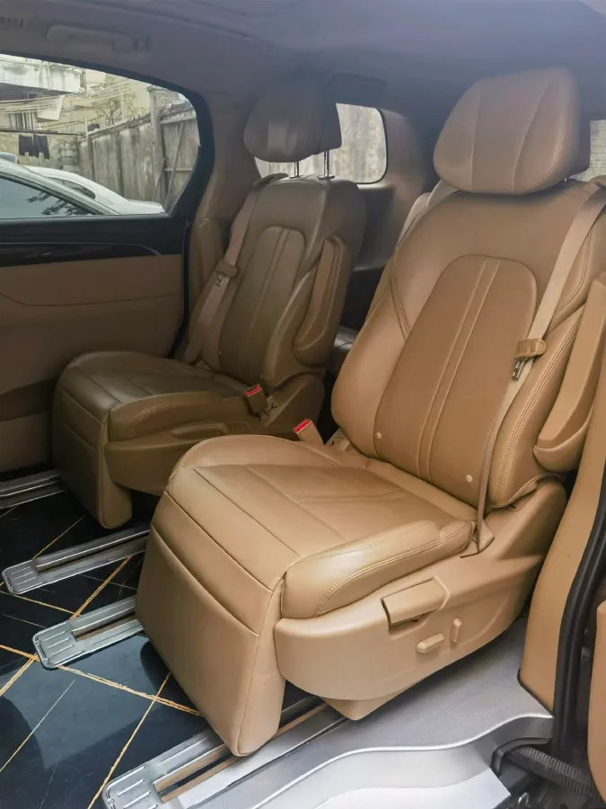 2018 Buick GL8 2.0T 260HP L4 6AT,autocango,china used car exporter,china ev exporter,chinese used car exporter,chinese used ev exporter