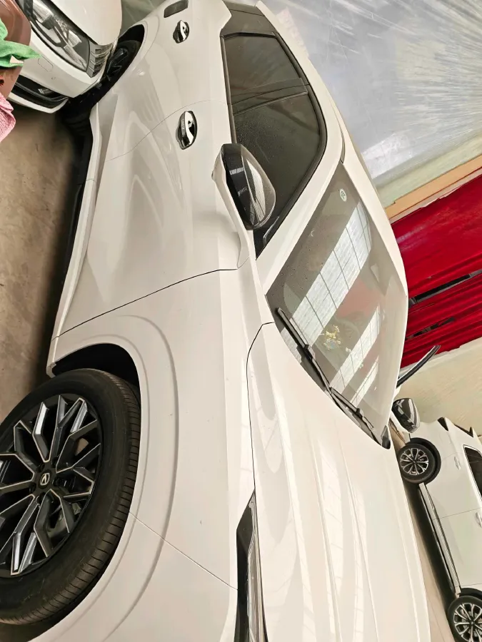 2024 ChangAn UNI-Z 1.5L 98HP L4 E-CVT PHEV 18.4KWH,autocango,china used car exporter,china ev exporter,chinese used car exporter,chinese used ev exporter