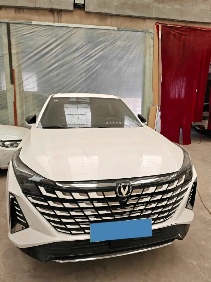2024 ChangAn UNI-Z 1.5L 98HP L4 E-CVT PHEV 18.4KWH,autocango,china used car exporter,china ev exporter,chinese used car exporter,chinese used ev exporter