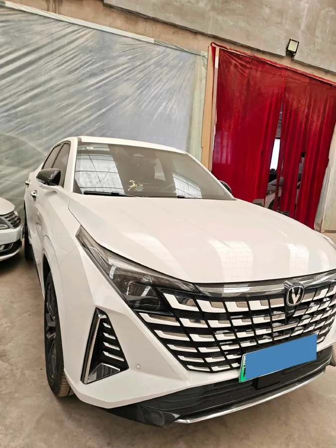 2024 ChangAn UNI-Z 1.5L 98HP L4 E-CVT PHEV 18.4KWH,autocango,china used car exporter,china ev exporter,chinese used car exporter,chinese used ev exporter