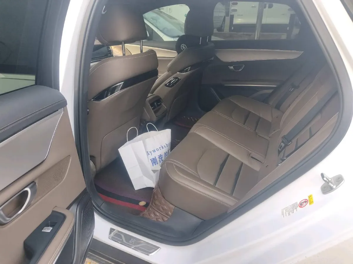 2020 WEY VV7 2.0T 227HP L4 7DCT PHEV,autocango,china used car exporter,china ev exporter,chinese used car exporter,chinese used ev exporter