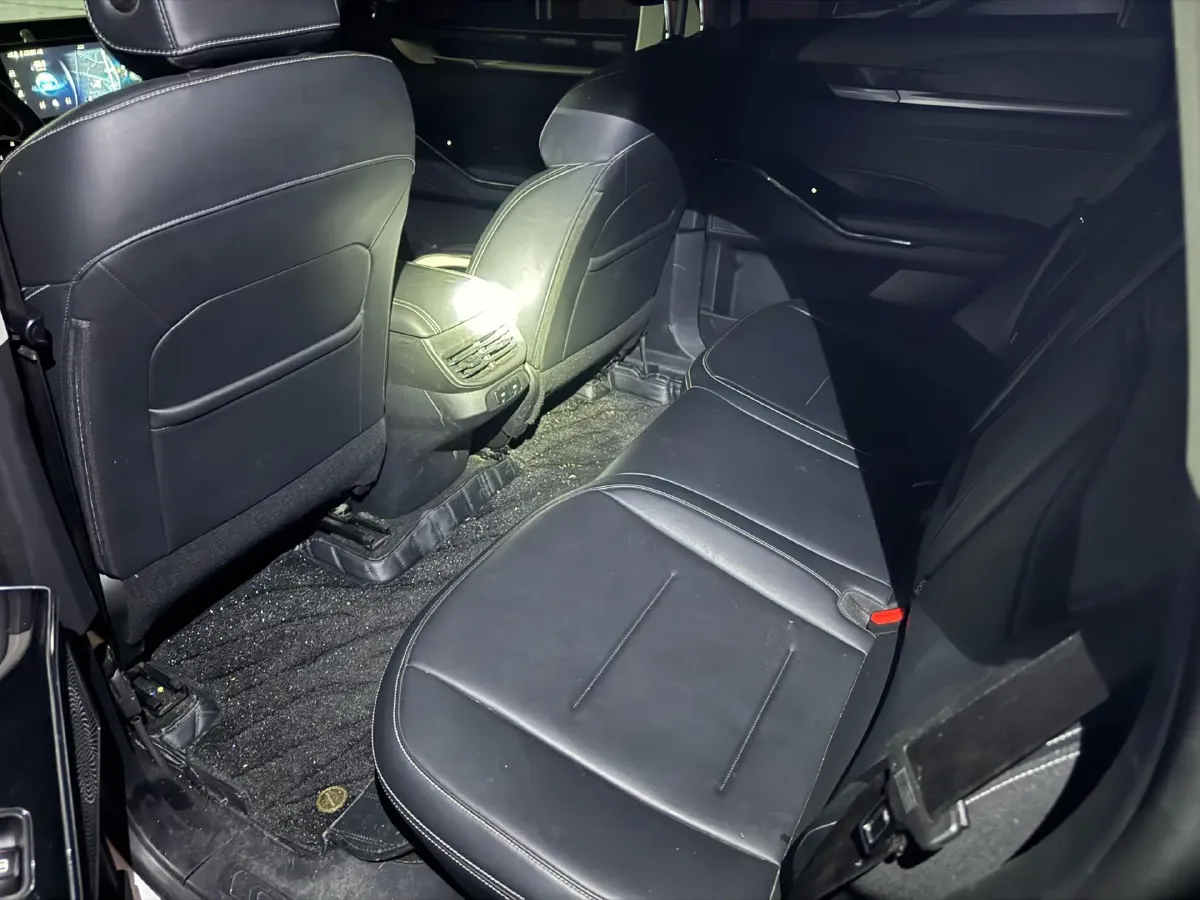 2021 Haval H6 2.0T 211HP L4 7DCT,autocango,china used car exporter,china ev exporter,chinese used car exporter,chinese used ev exporter