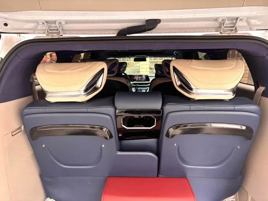 2022 Buick GL8 2.0T 237HP L4 9AT,autocango,china used car exporter,china ev exporter,chinese used car exporter,chinese used ev exporter