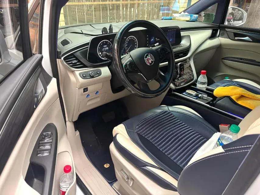 2022 Buick GL8 2.0T 237HP L4 9AT,autocango,china used car exporter,china ev exporter,chinese used car exporter,chinese used ev exporter