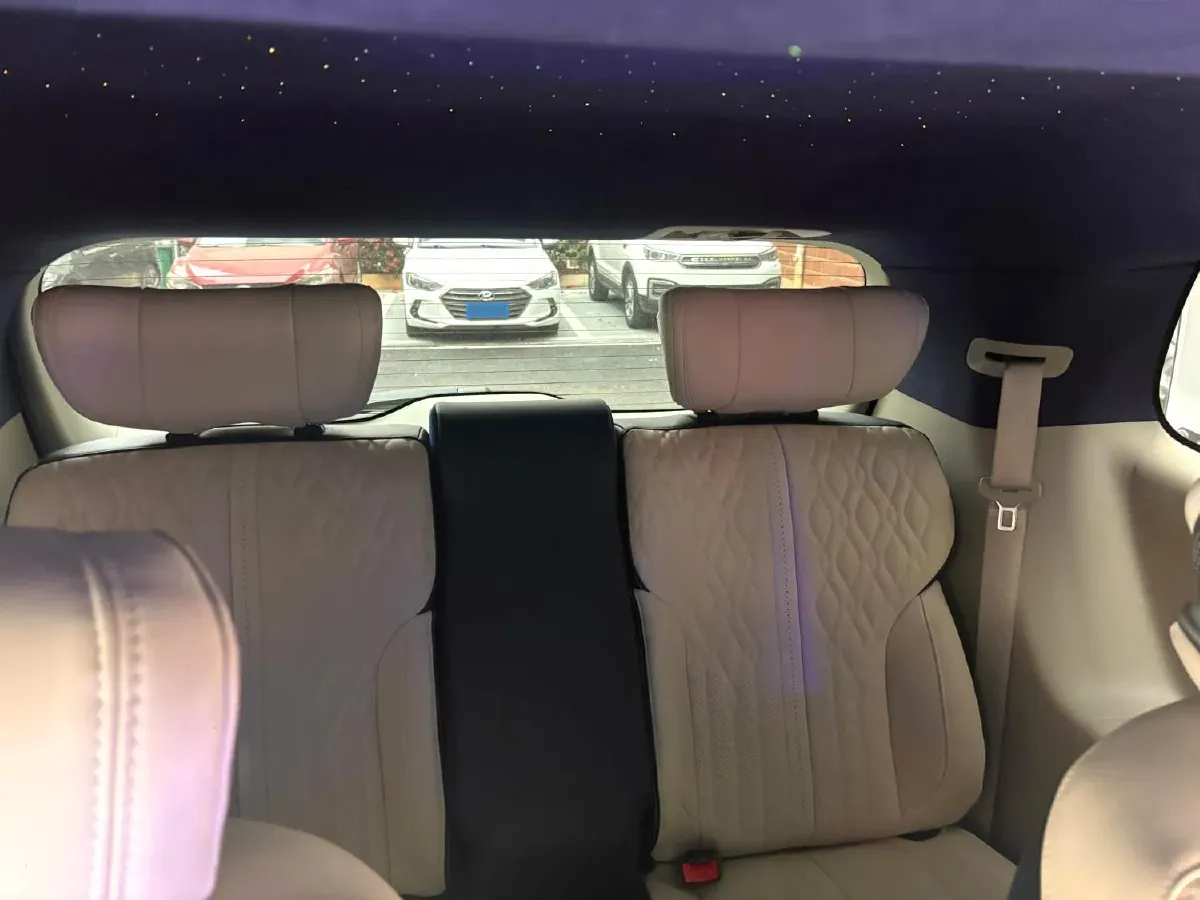 2022 Buick GL8 2.0T 237HP L4 9AT,autocango,china used car exporter,china ev exporter,chinese used car exporter,chinese used ev exporter