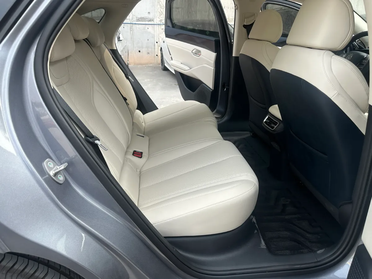 2025 BYD QinL BEV,autocango,china used car exporter,china ev exporter,chinese used car exporter,chinese used ev exporter