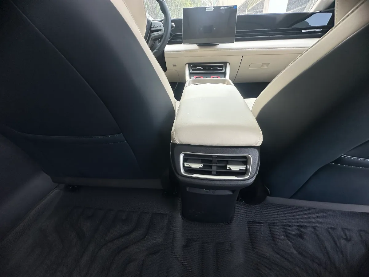 2025 BYD QinL BEV,autocango,china used car exporter,china ev exporter,chinese used car exporter,chinese used ev exporter