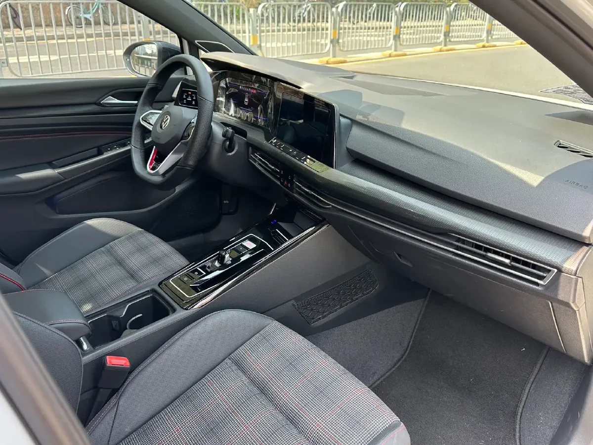 2021 Honda CR-V 1.5T 193HP L4 CVT,autocango,china used car exporter,china ev exporter,chinese used car exporter,chinese used ev exporter