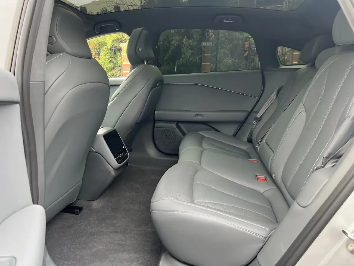 2025 Xpeng P7+ BEV,autocango,china used car exporter,china ev exporter,chinese used car exporter,chinese used ev exporter