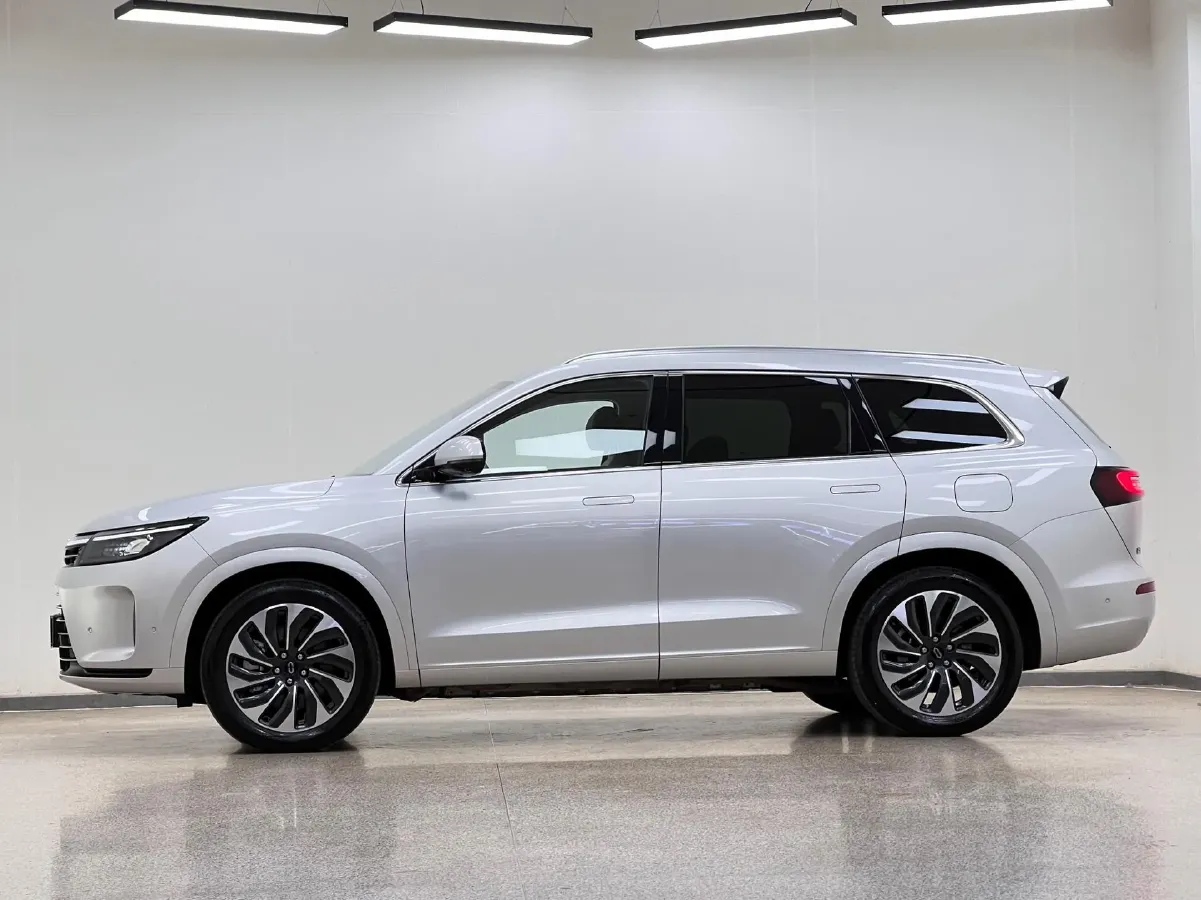 2024 AITO AITO M7 1.5T 152HP L4 REEV 40KWH,autocango,china used car exporter,china ev exporter,chinese used car exporter,chinese used ev exporter