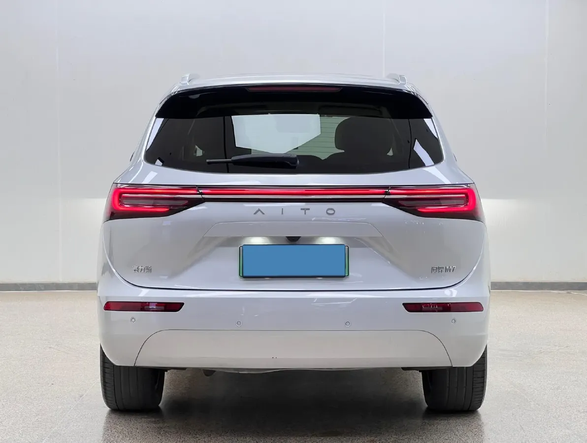 2024 AITO AITO M7 1.5T 152HP L4 REEV 40KWH,autocango,china used car exporter,china ev exporter,chinese used car exporter,chinese used ev exporter