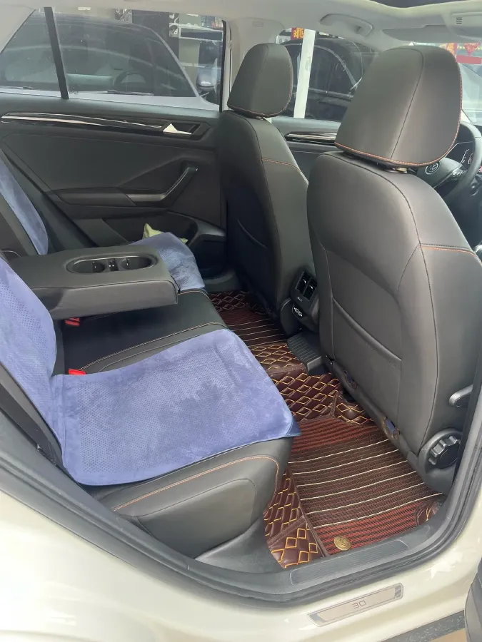 2021 Volkswagen T-Roc 1.4T 150HP L4 7DCT,autocango,china used car exporter,china ev exporter,chinese used car exporter,chinese used ev exporter