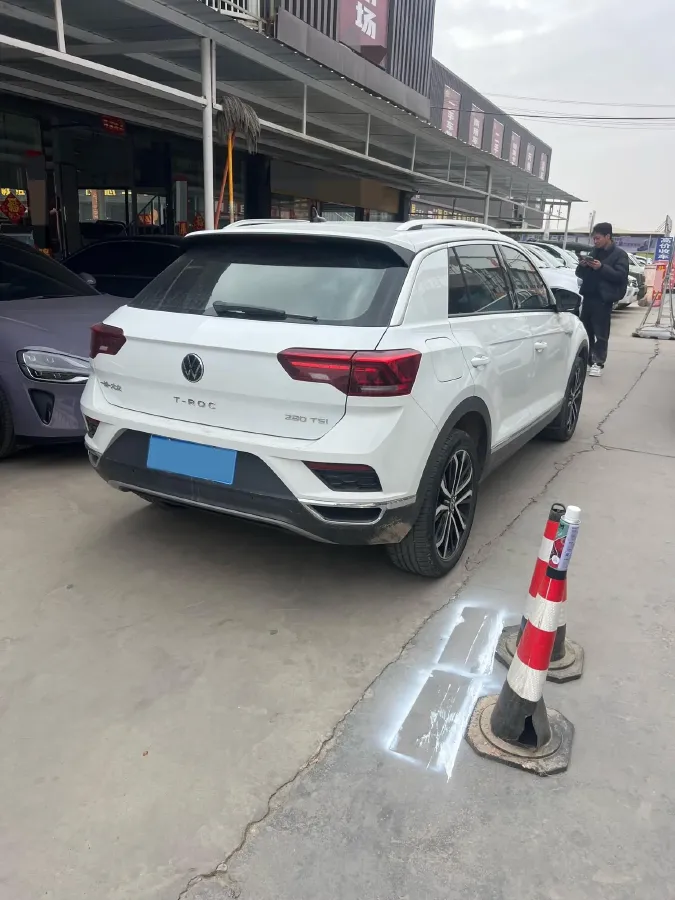 2021 Volkswagen T-Roc 1.4T 150HP L4 7DCT,autocango,china used car exporter,china ev exporter,chinese used car exporter,chinese used ev exporter
