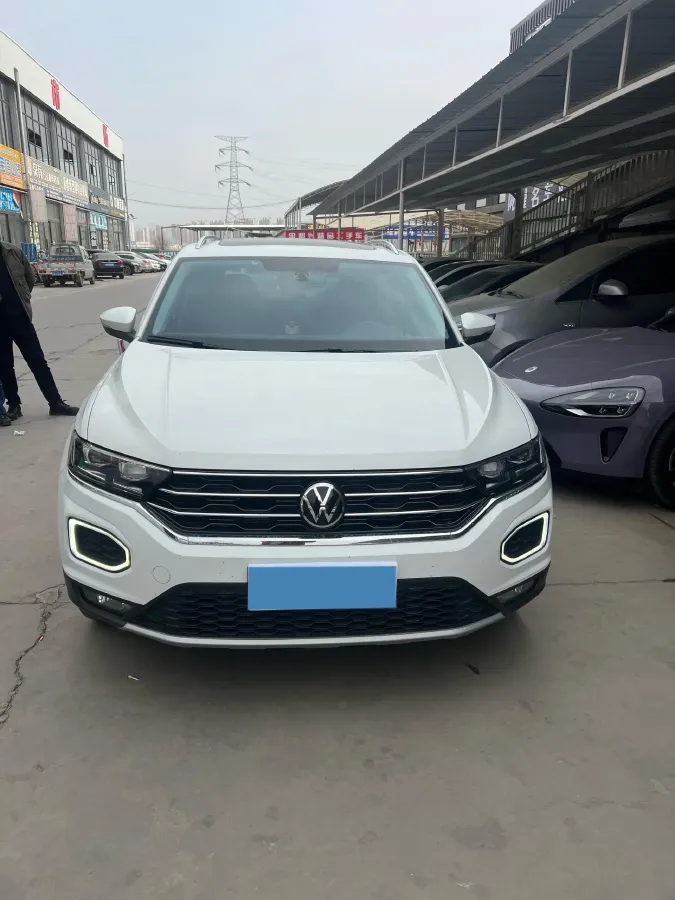 2021 Volkswagen T-Roc 1.4T 150HP L4 7DCT,autocango,china used car exporter,china ev exporter,chinese used car exporter,chinese used ev exporter
