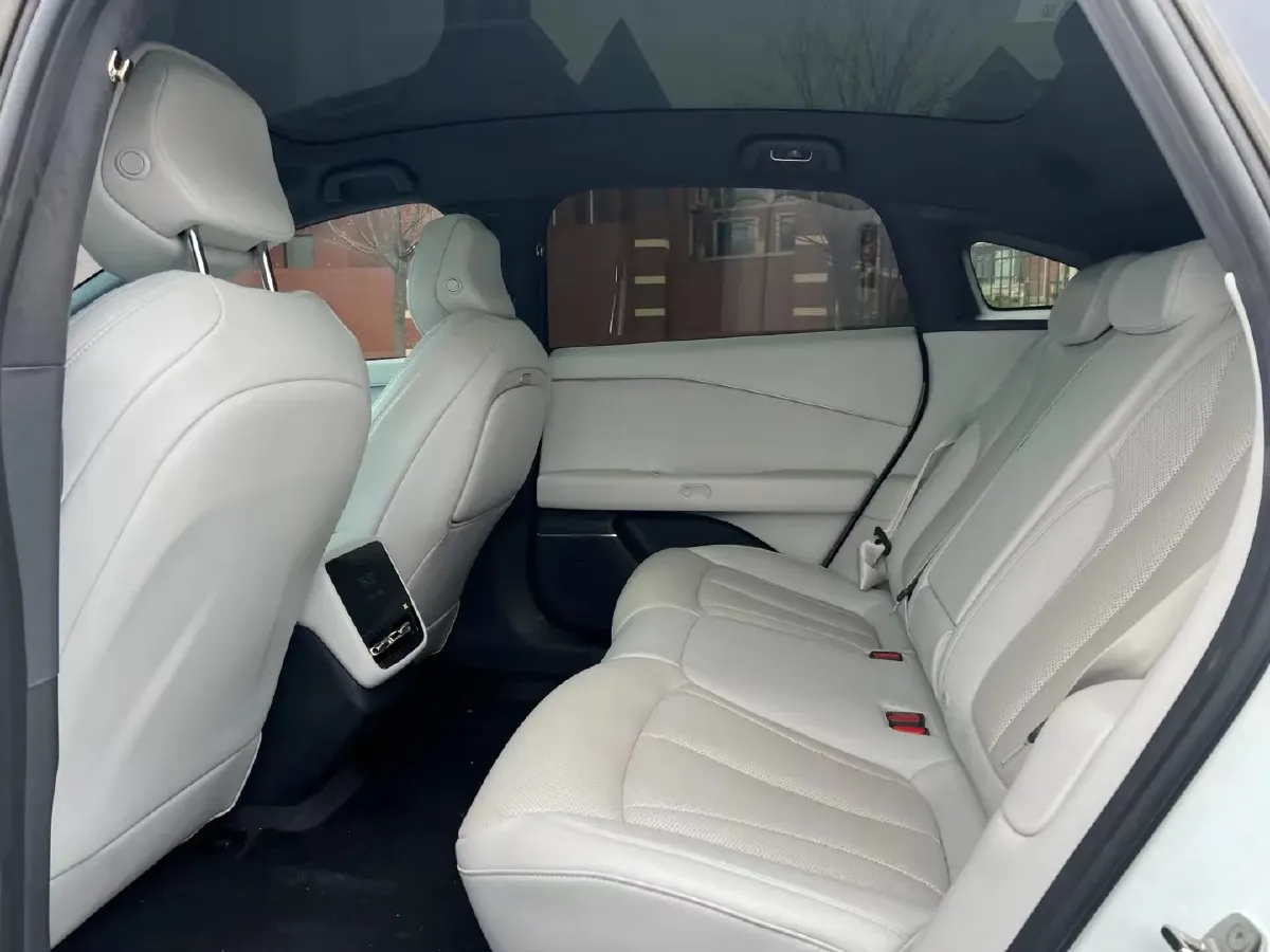 2024 Xpeng P7+ BEV 76.3KWH,autocango,china used car exporter,china ev exporter,chinese used car exporter,chinese used ev exporter