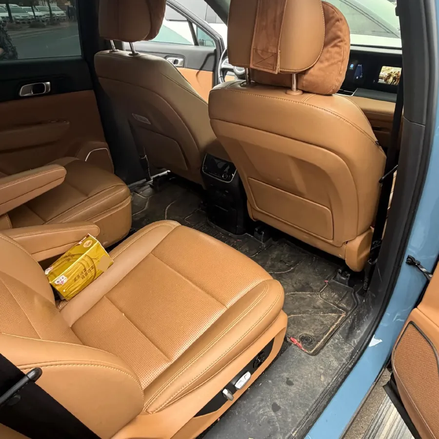 2021 Li ONE Range Extended 131HP REEV 40.5KWH,autocango,china used car exporter,china ev exporter,chinese used car exporter,chinese used ev exporter