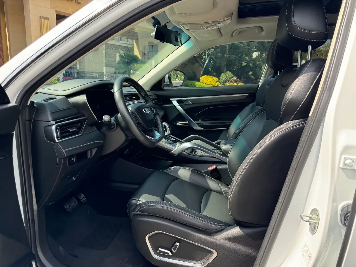 2020 Geely Azkarra 1.8T 184HP L4 7DCT,autocango,china used car exporter,china ev exporter,chinese used car exporter,chinese used ev exporter