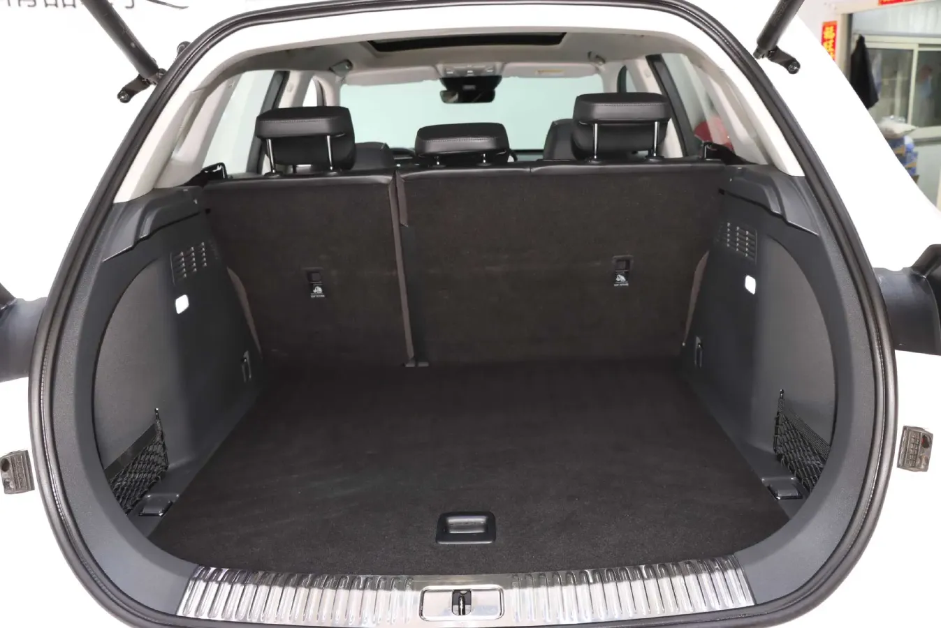 2019 HongQi HS5 2.0T 224HP L4 6AT,autocango,china used car exporter,china ev exporter,chinese used car exporter,chinese used ev exporter