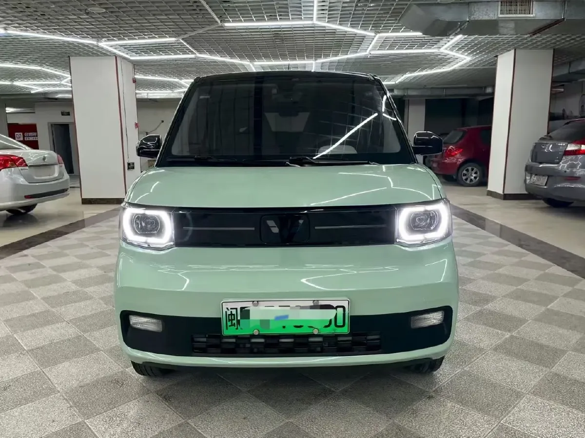 2022 WuLing HongGuang MINI EV BEV 13.9KWH,autocango,china used car exporter,china ev exporter,chinese used car exporter,chinese used ev exporter