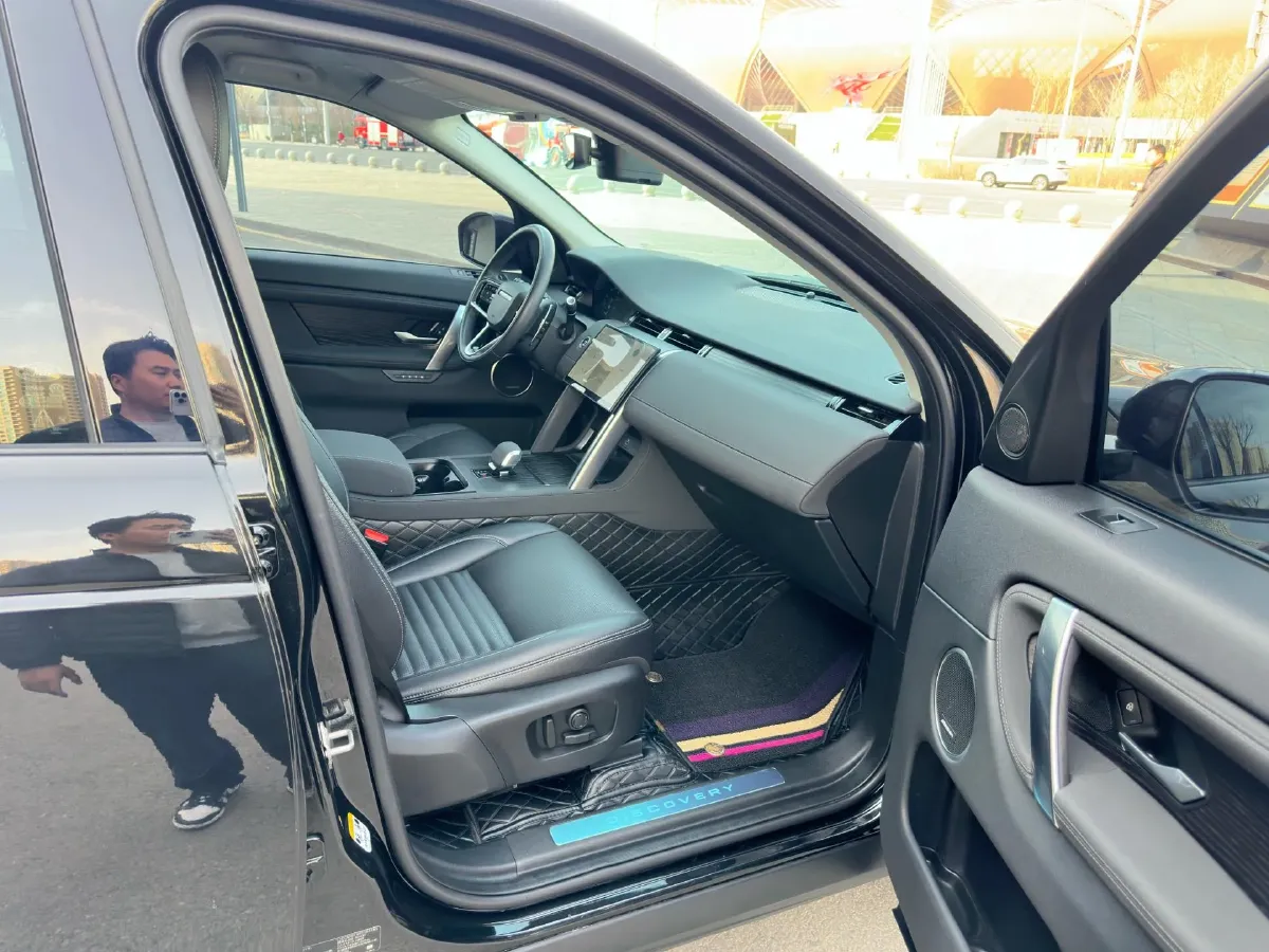 2025 Land Rover Discovery Sport 2.0T 249HP L4 9AT,autocango,china used car exporter,china ev exporter,chinese used car exporter,chinese used ev exporter