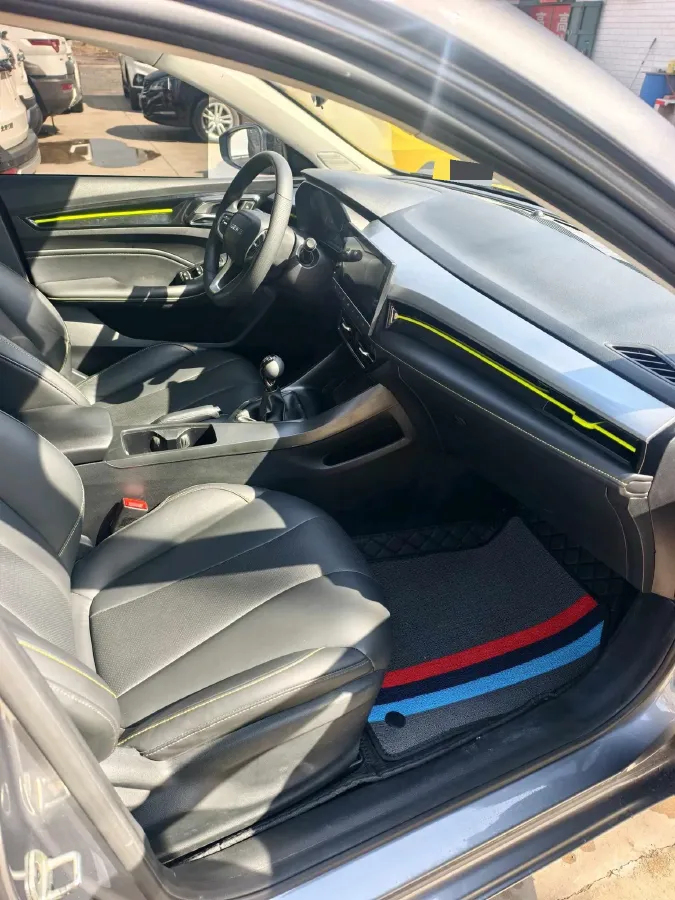 2021 Roewe i5 1.5L 120HP L4 5MT,autocango,china used car exporter,china ev exporter,chinese used car exporter,chinese used ev exporter