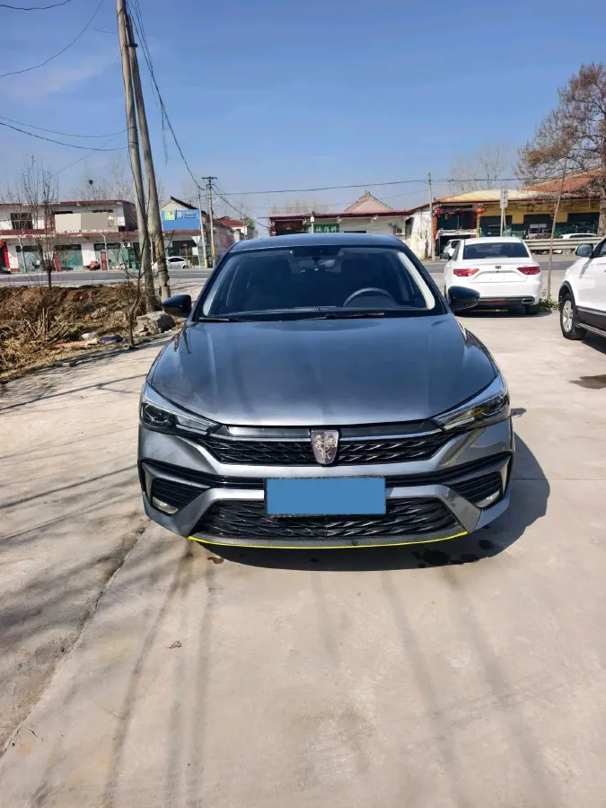 2021 Roewe i5 1.5L 120HP L4 5MT,autocango,china used car exporter,china ev exporter,chinese used car exporter,chinese used ev exporter