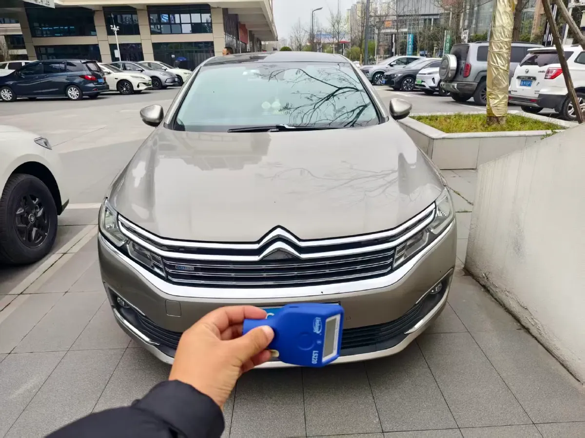 2017 Citroen C6 1.8T 204HP L4 6AT,autocango,china used car exporter,china ev exporter,chinese used car exporter,chinese used ev exporter