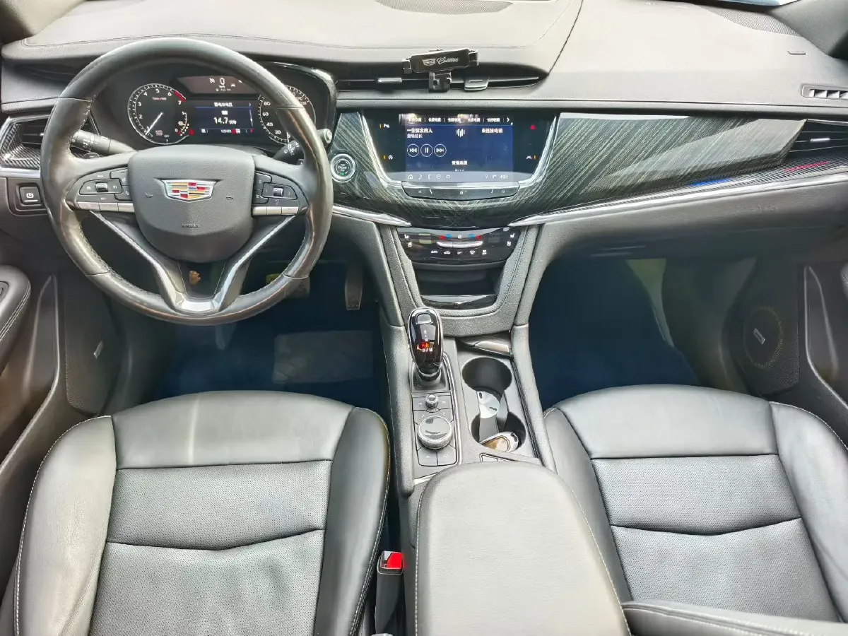 2021 Cadillac XT6 2.0T 237HP L4 9AT,autocango,china used car exporter,china ev exporter,chinese used car exporter,chinese used ev exporter