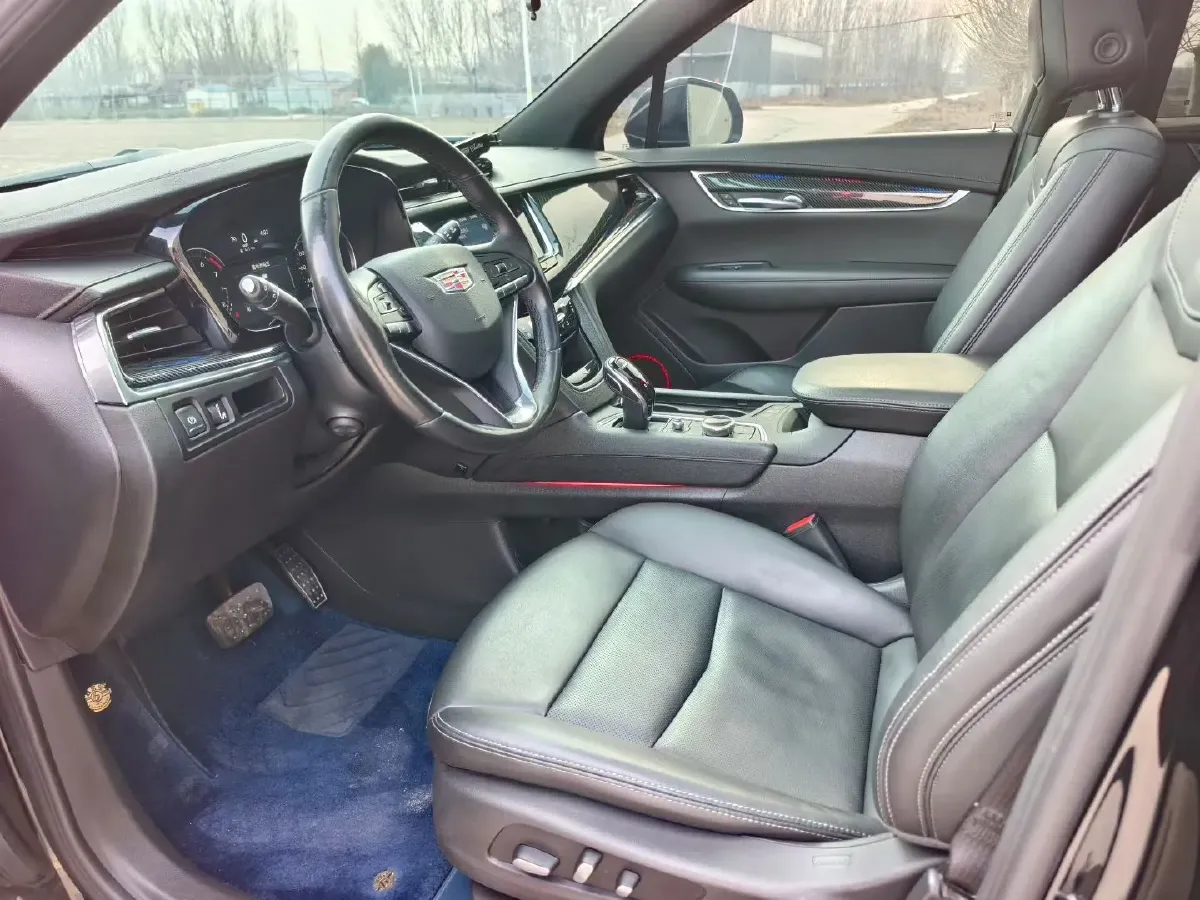 2021 Cadillac XT6 2.0T 237HP L4 9AT,autocango,china used car exporter,china ev exporter,chinese used car exporter,chinese used ev exporter