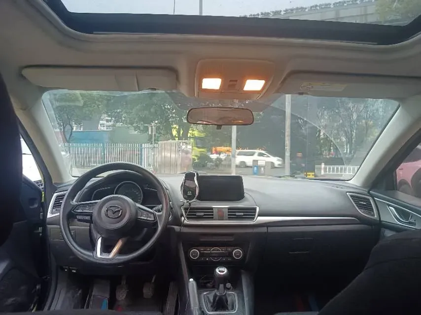 2017 Mazda 3 Axela 1.5L 117HP L4 6MT,autocango,china used car exporter,china ev exporter,chinese used car exporter,chinese used ev exporter