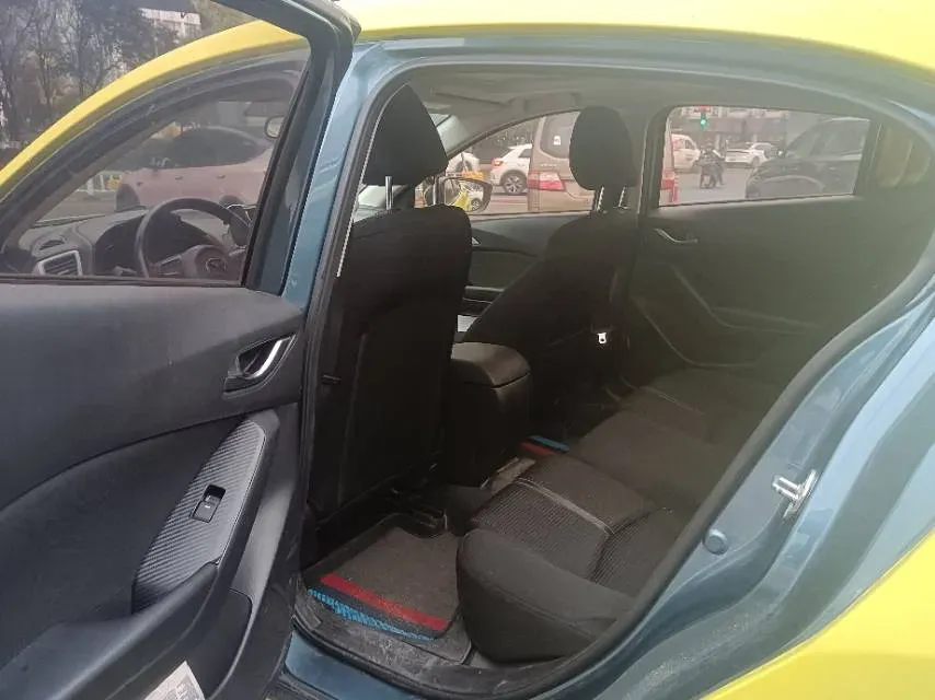 2017 Mazda 3 Axela 1.5L 117HP L4 6MT,autocango,china used car exporter,china ev exporter,chinese used car exporter,chinese used ev exporter