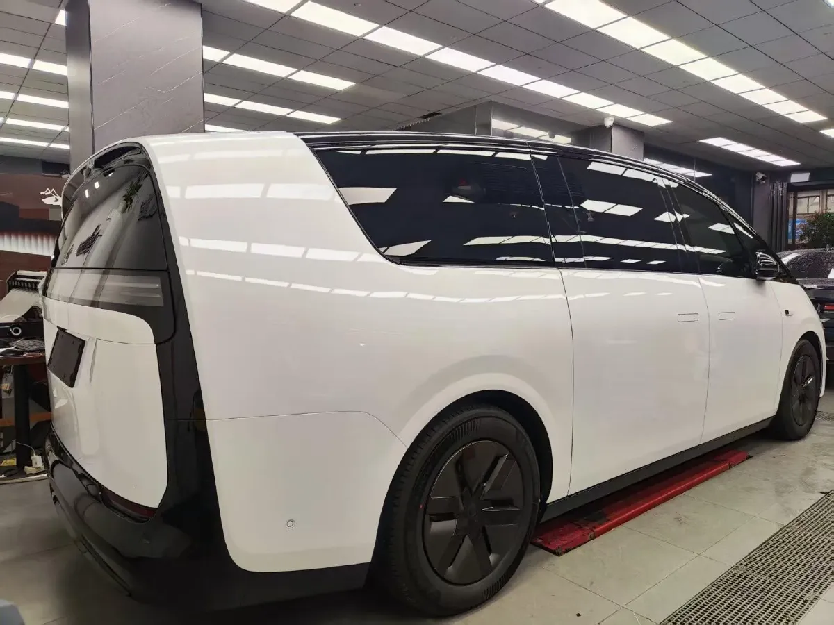 2024 Li MEGA BEV 102.7KWH,autocango,china used car exporter,china ev exporter,chinese used car exporter,chinese used ev exporter