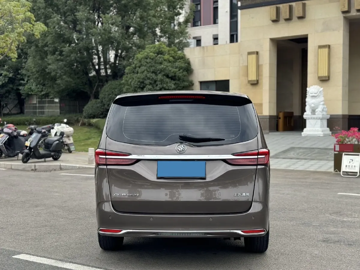 2021 Buick GL8 2.0T 237HP L4 9AT,autocango,china used car exporter,china ev exporter,chinese used car exporter,chinese used ev exporter