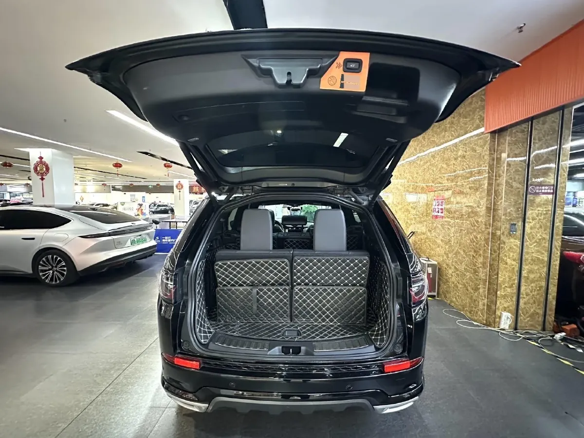 2020 Land Rover Discovery Sport 2.0T 249HP L4 9AT,autocango,china used car exporter,china ev exporter,chinese used car exporter,chinese used ev exporter