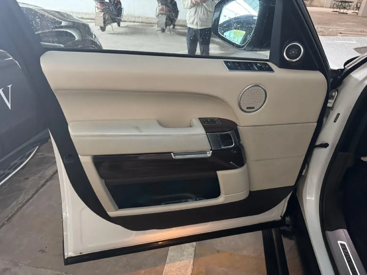 2017 Land Rover Range Rover 3.0T 381HP V6 8AT,autocango,china used car exporter,china ev exporter,chinese used car exporter,chinese used ev exporter