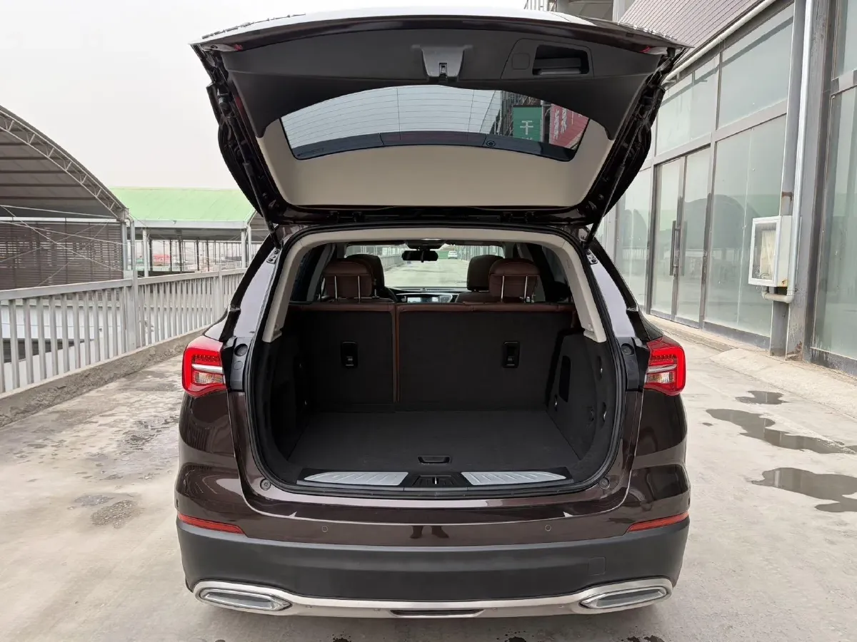 2021 Buick EnvisionPlus 1.5T 169HP L4 7DCT,autocango,china used car exporter,china ev exporter,chinese used car exporter,chinese used ev exporter