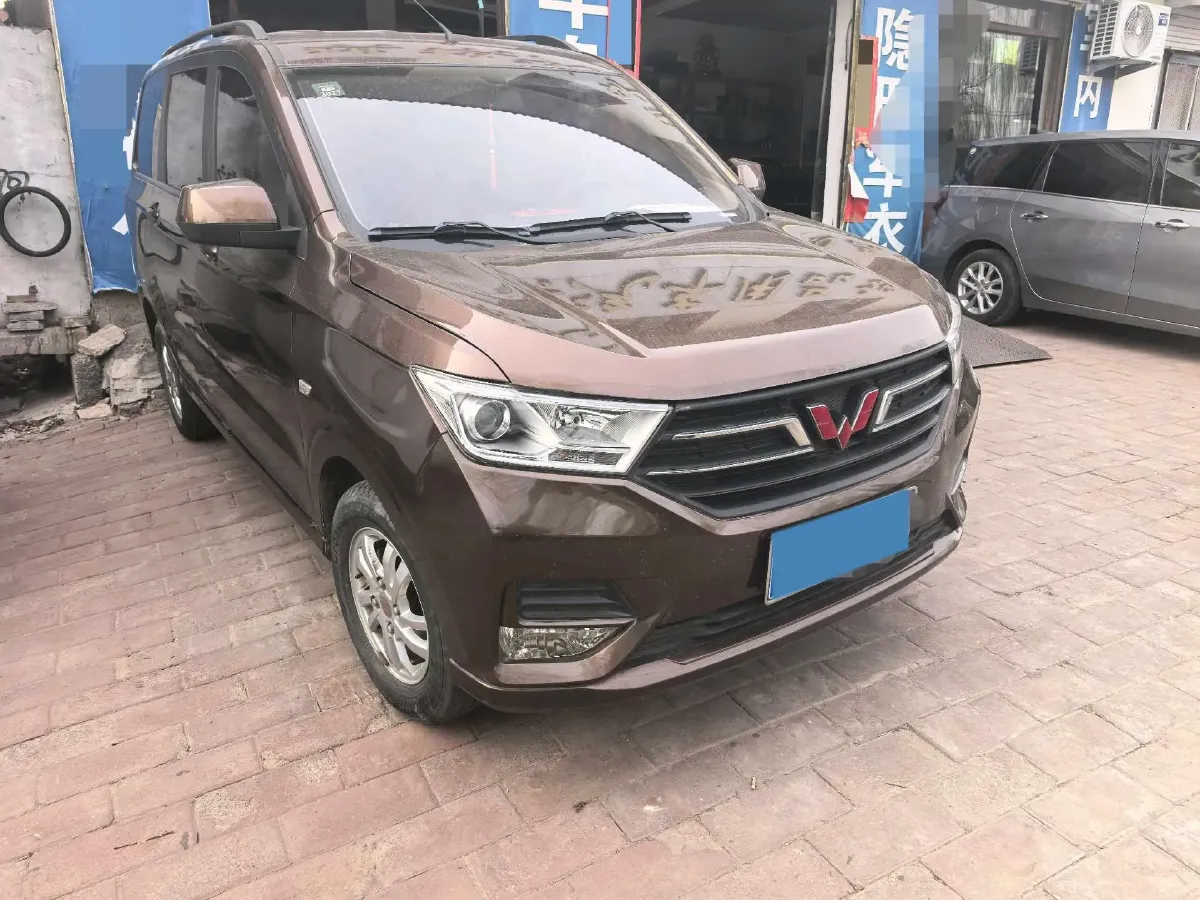 2019 WuLing HongGuang 1.5L 99HP L4 6MT,autocango,china used car exporter,china ev exporter,chinese used car exporter,chinese used ev exporter