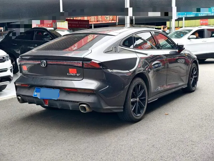 2022 ChangAn UNI-V 1.5T 188HP L4 7DCT,autocango,china used car exporter,china ev exporter,chinese used car exporter,chinese used ev exporter