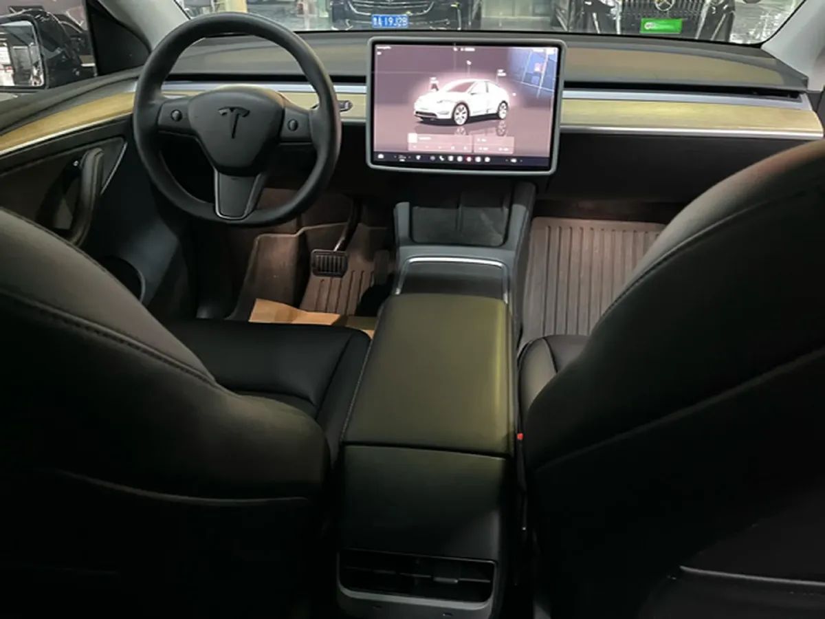 2022 Tesla Model Y BEV 60KWH,autocango,china used car exporter,china ev exporter,chinese used car exporter,chinese used ev exporter