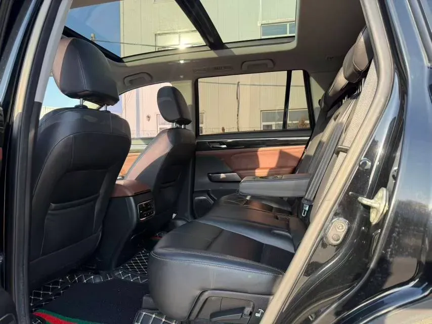 2017 GAC Trumpchi GS8 2.0T 201HP L4 6AT,autocango,china used car exporter,china ev exporter,chinese used car exporter,chinese used ev exporter